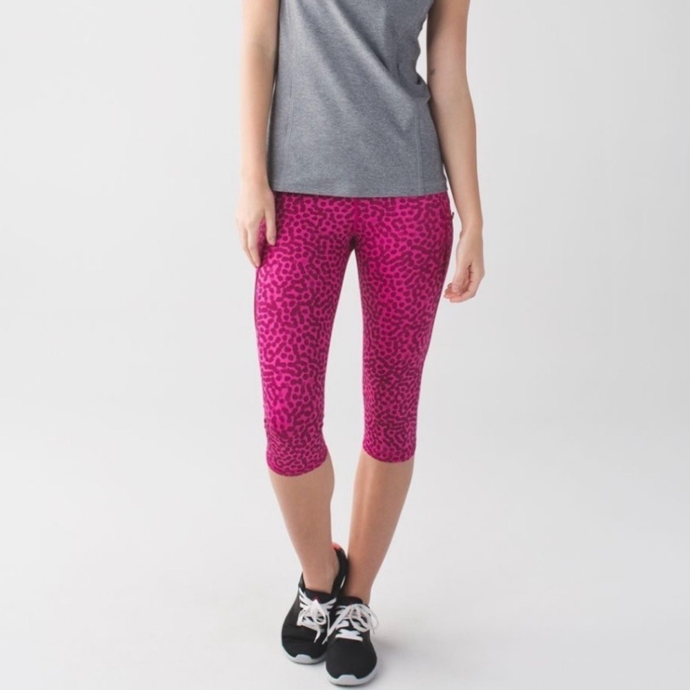 Lululemon Run: Top Speed Crop - Magenta/Purple